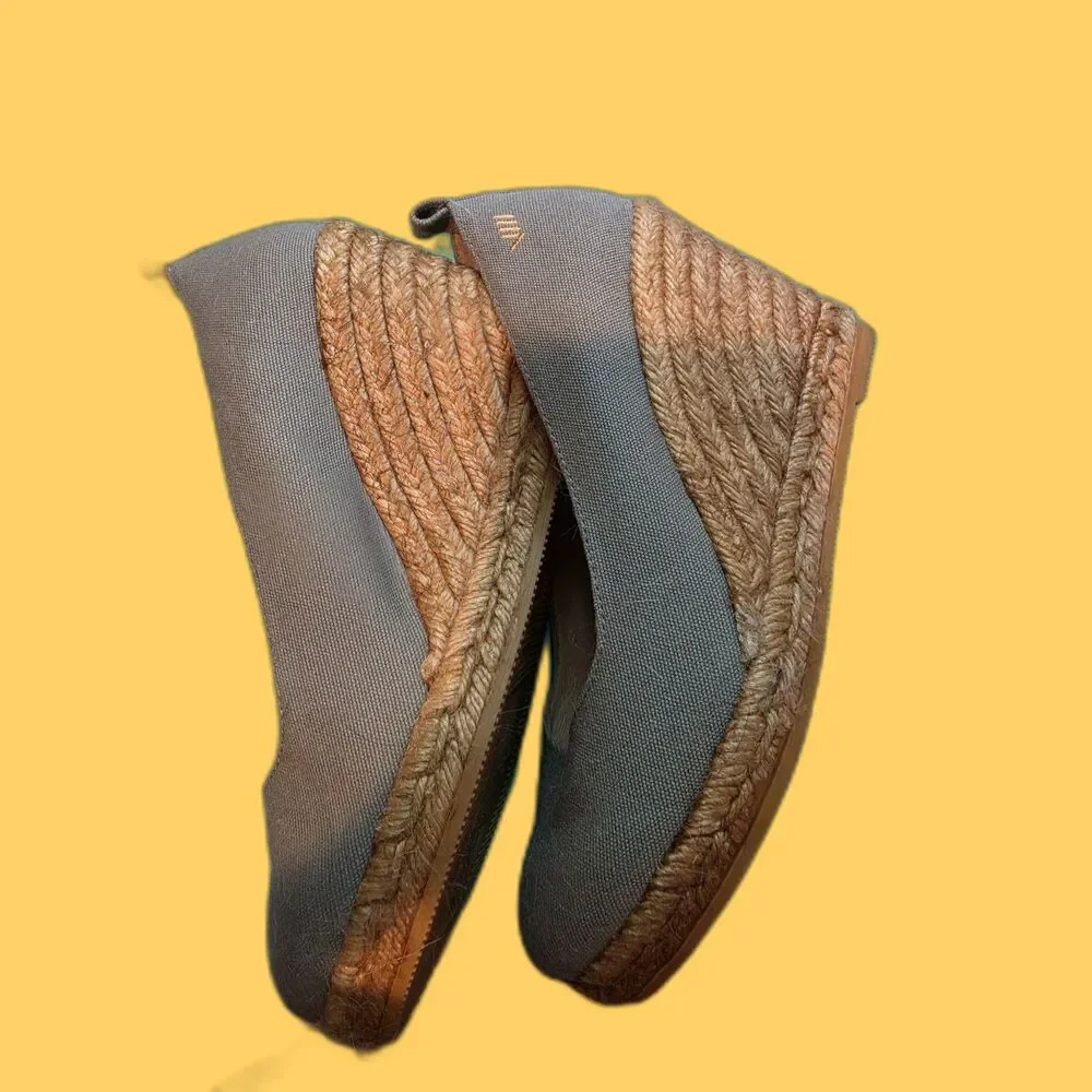 Viscata Barcelona Canvas Wedge Espadrilles- Women's Size 7.5